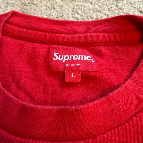 SUPREME RED KNIT TSHIRT! ✨ - Picture 2 of 4